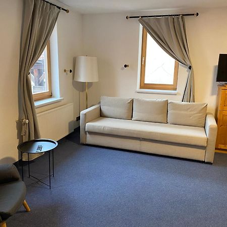 מרקטברייט Gasthof Zum Goldenen Schiff - Lehm, Stil & Altstadtflair מראה חיצוני תמונה