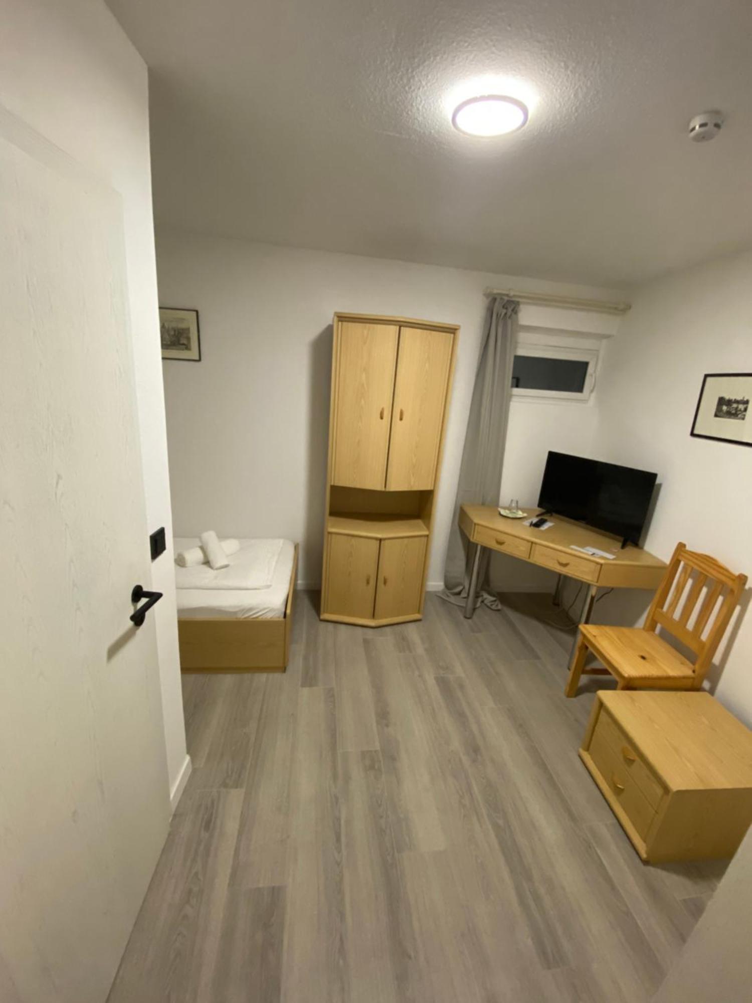 מרקטברייט Gasthof Zum Goldenen Schiff - Lehm, Stil & Altstadtflair מראה חיצוני תמונה